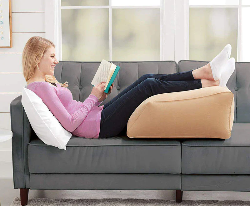 Almohada para Piernas Inflable | Cuña Vascular con Bomba de Aire - Image 2