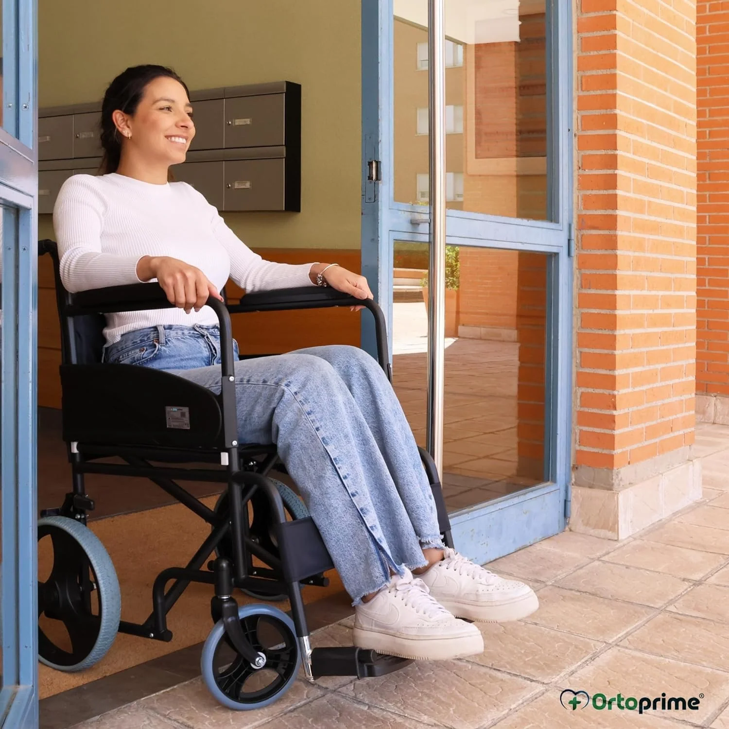 ALQUILER MENSUAL Silla de Ruedas Plegable Ortopédica - Image 12