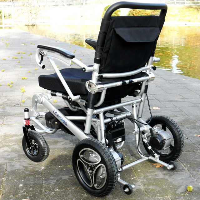 Silla de Ruedas Eléctrica Ultra Plus | Movilidad Autónoma - Image 4
